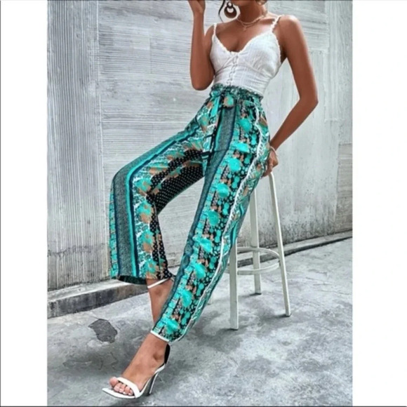 Boho Wide Leg Pants | Green Floral Paperbag Waist High Rise Vacation Look - Picture 1 of 3